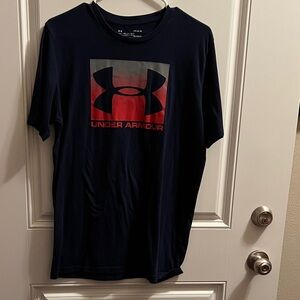 Under Armour Men's Navy Blue, Gray and Red Graphic Tee